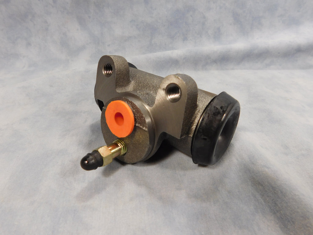 BARGAIN BIN - WHEEL CYLINDER FOR M35A2 - M35A3 7348976