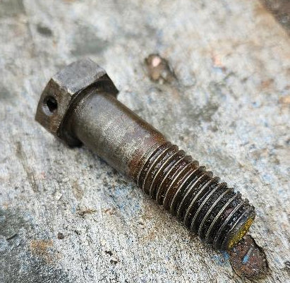 USED, TAKE OFF - REAR WHEEL DRUM ADAPTER TO HUB SAFETY WIRE BOLT - 10896726-1