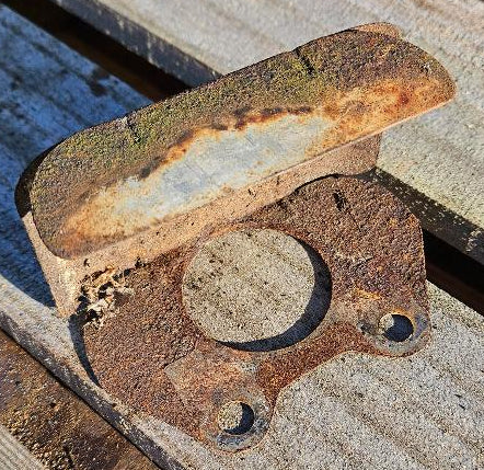 USED, TAKE OFF - WHEEL CYLINDER DUST SHIELD - 7372762