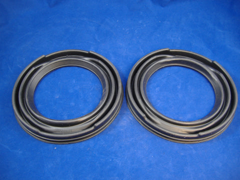 TWO NON ZIPPER SUPER BOOTS FOR M35A2 - M35A3 8376530