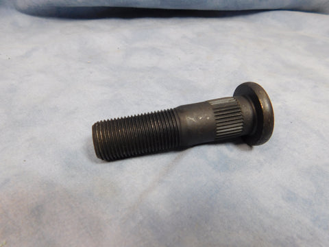 M939 RIGHT HAND WHEEL STUD - 20X-1816-Z