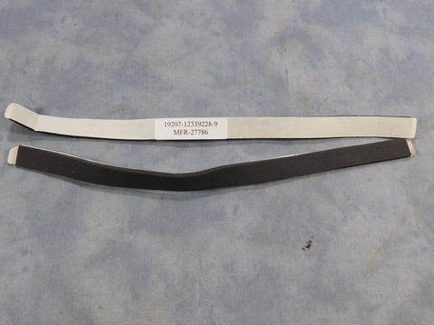 HMMWV TAIL GATE BUMPER STRIP SET - 12339228-9