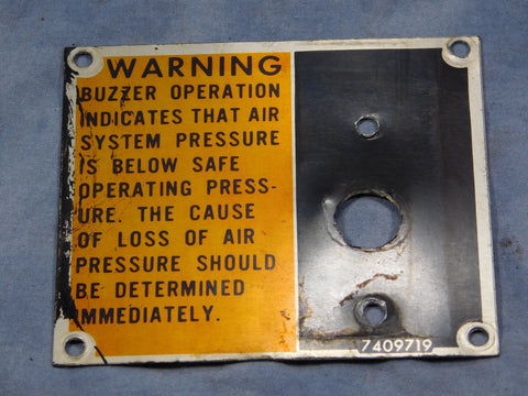 LOW AIR BUZZER DATA PLATE FOR M54A2